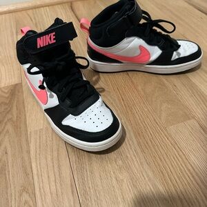 Nike Kids' Black and White Sneakers with Pink Swoosh